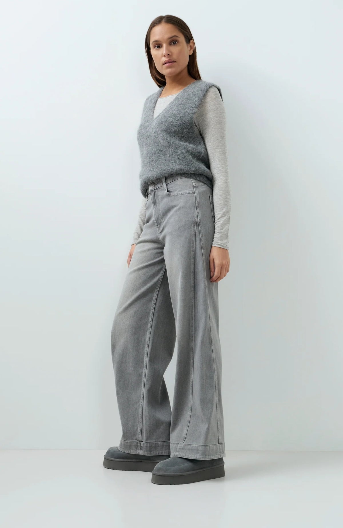 Denim Barrel Jeans With Seam