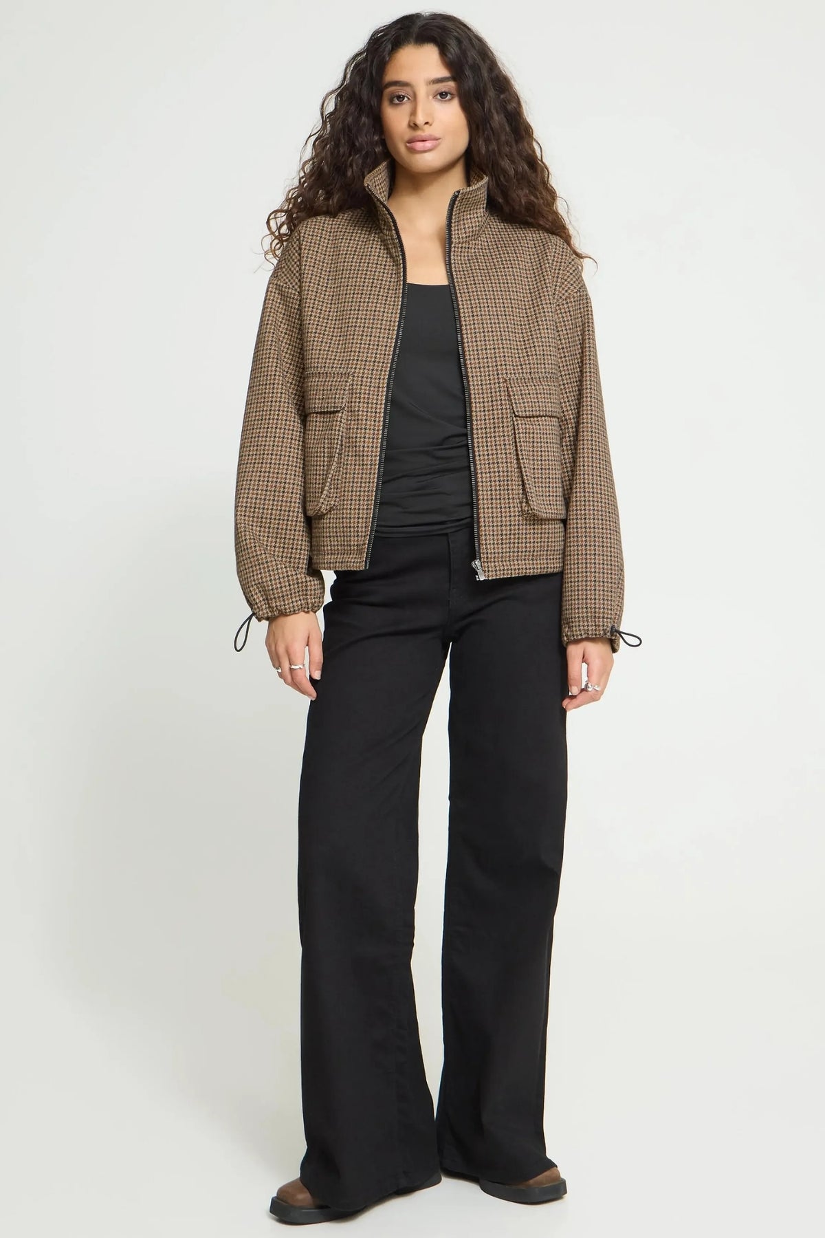 Esolu Jacket