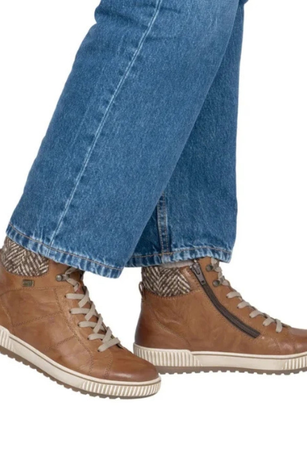 Women's Sneaker Boot D0784-22
