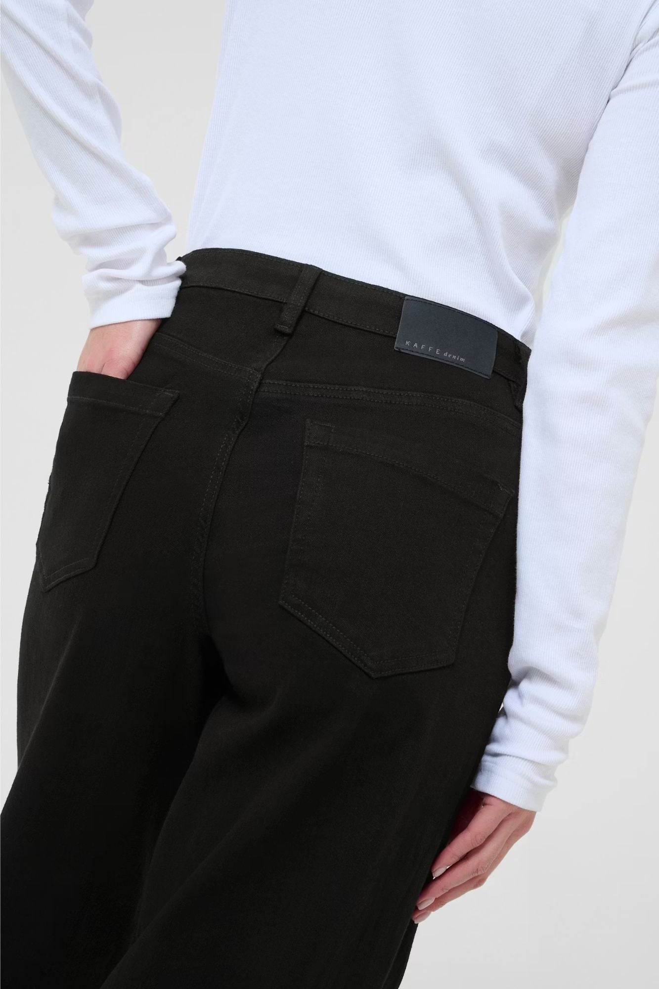 Brook High-Rise Wide Leg Jeans