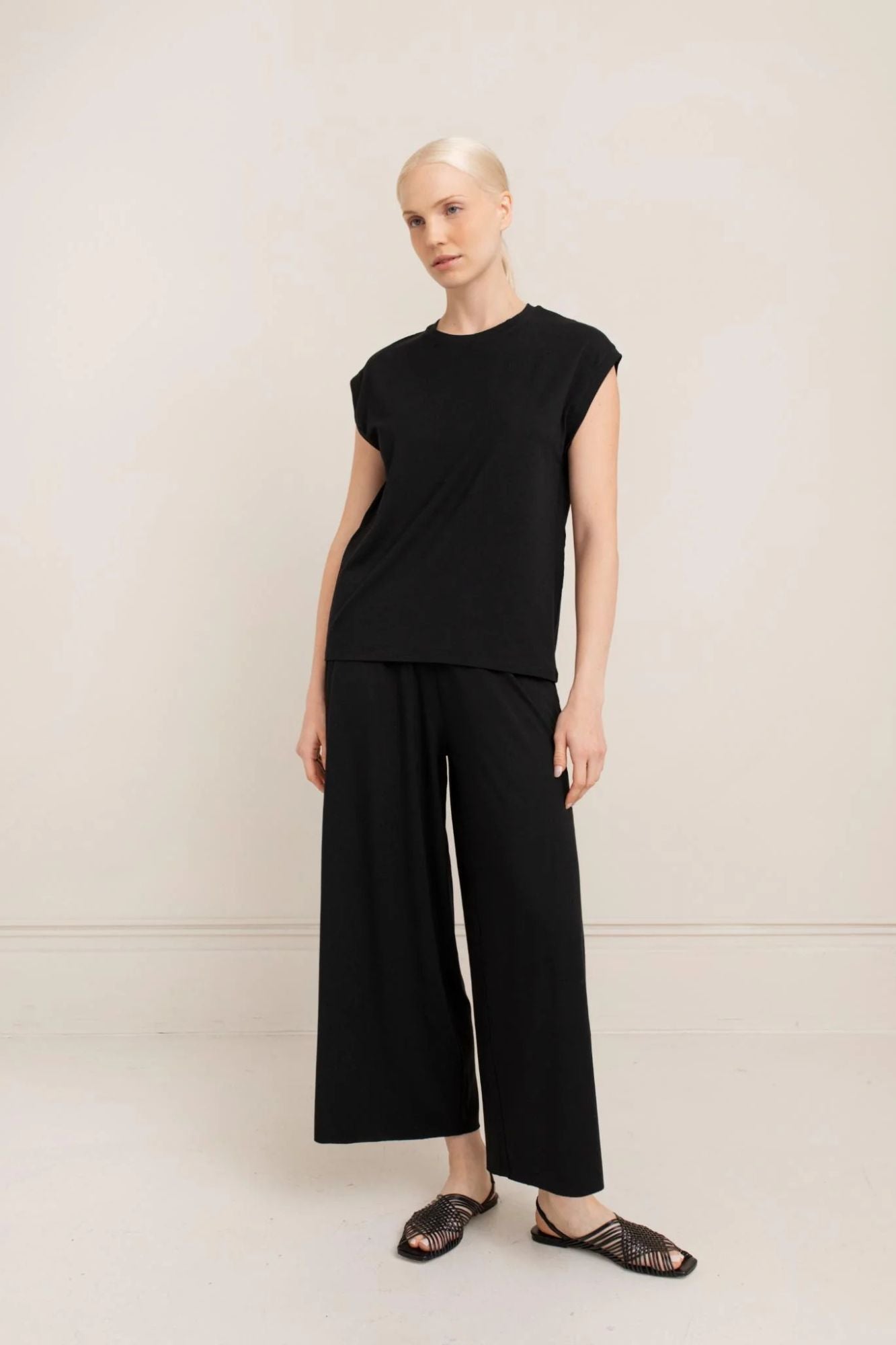 Tilda Sleeveless Shirt