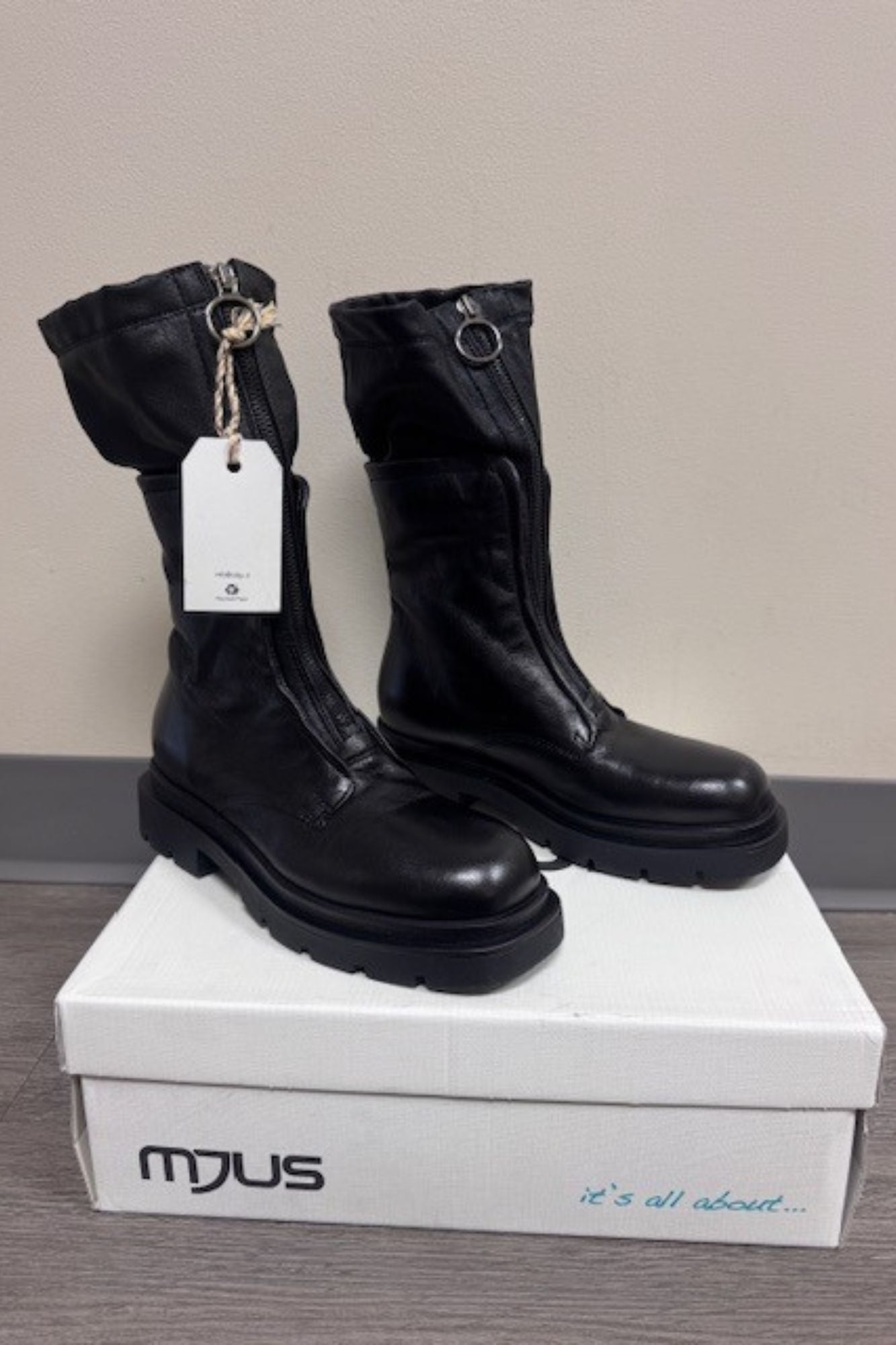 MJUS - Botte mi-haute