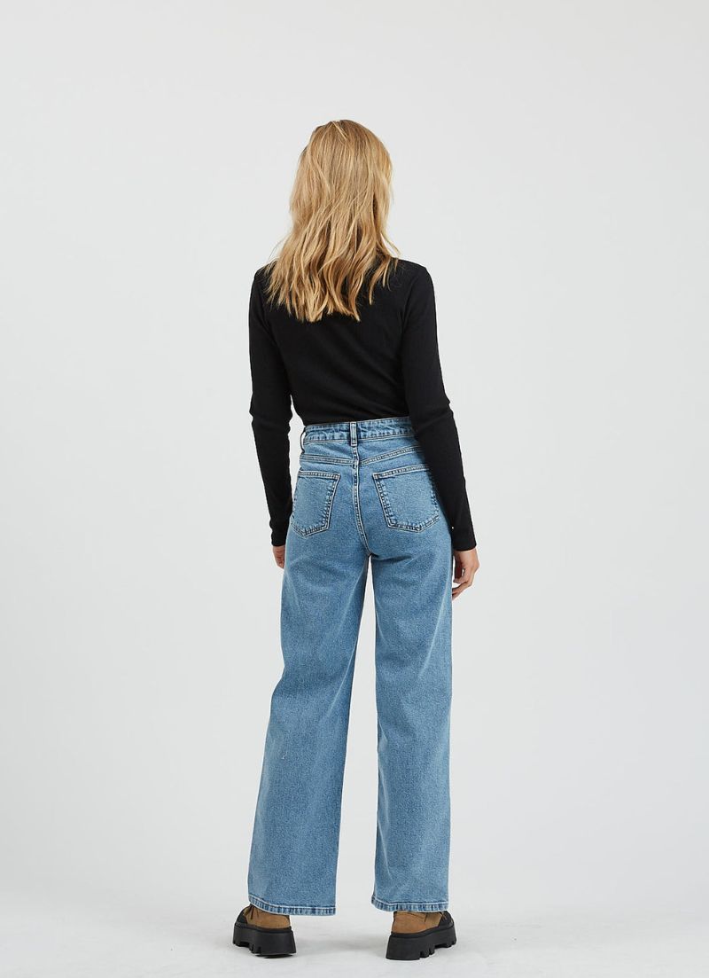 Mocki Long Sleeve