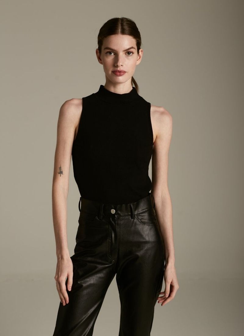 Willa Top