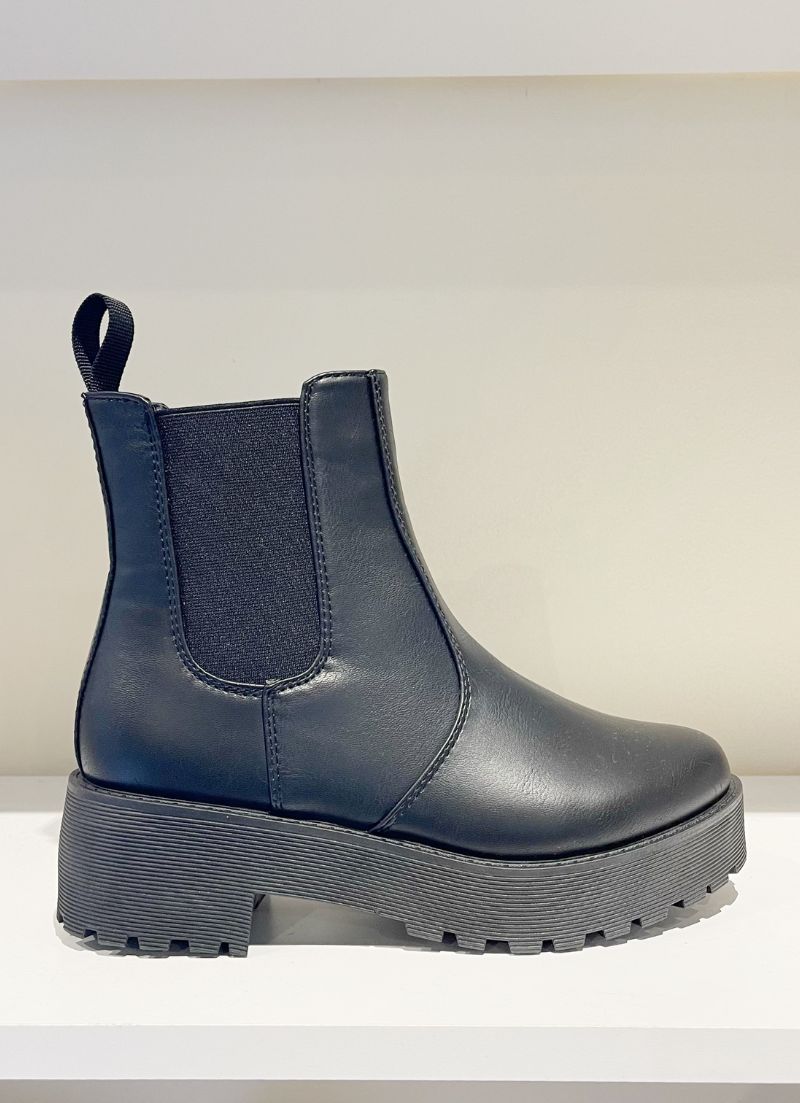 Dirty Laundry - Monet Boots