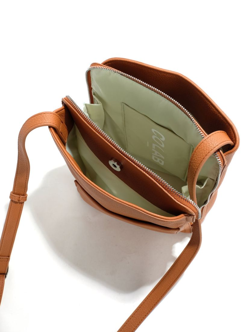 Donna Crossbody