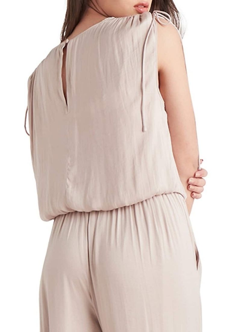 Dex - Sleeveless Blouse