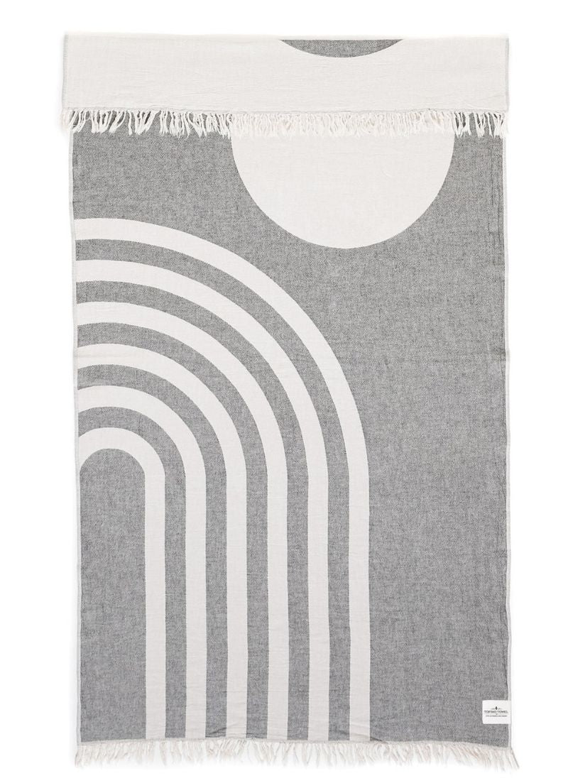 Tofino Towel - The Retro Curve Towel