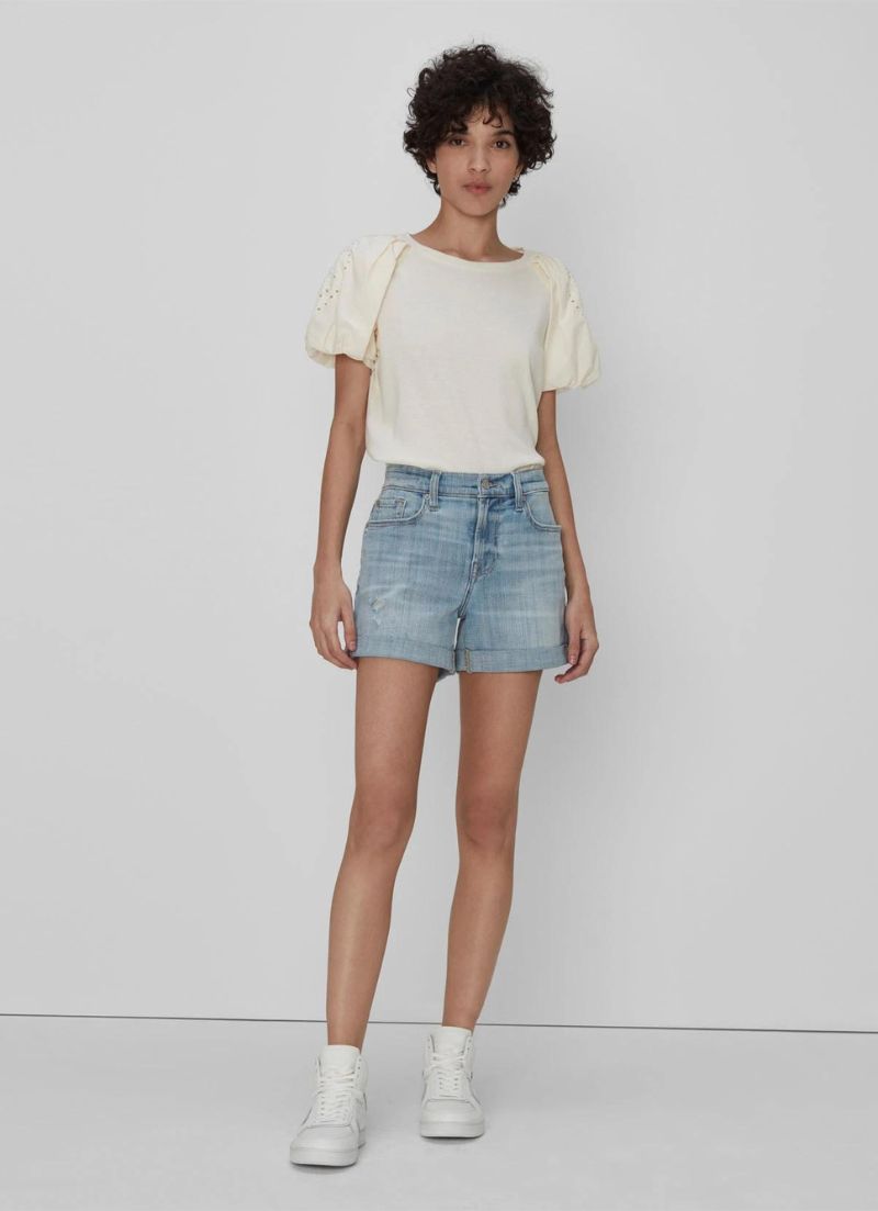 Mid Rise Short