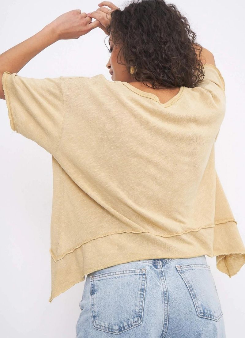 Brea High Low Tee