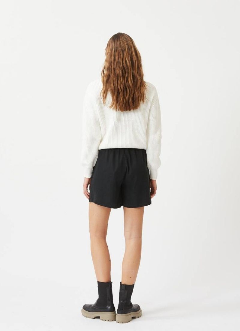 Acazio Short