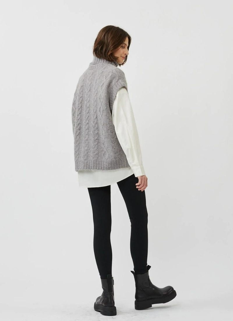 Cablina Vest