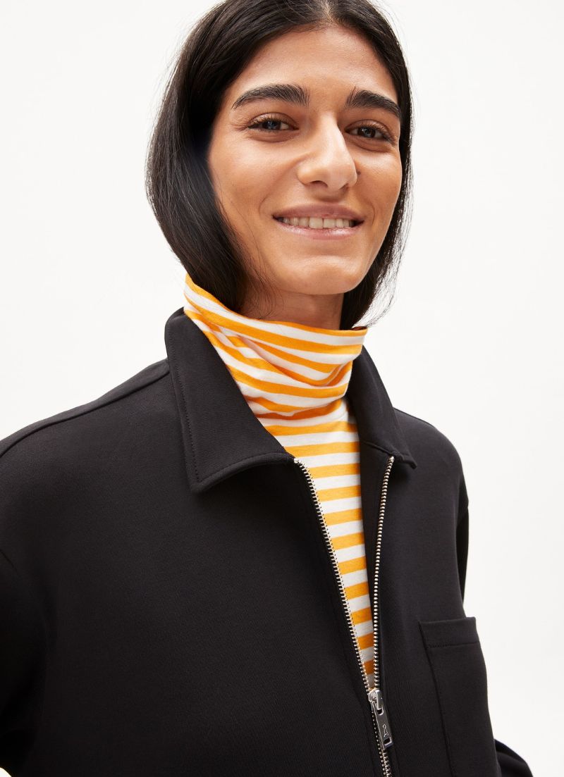 Feliciaa Jacket