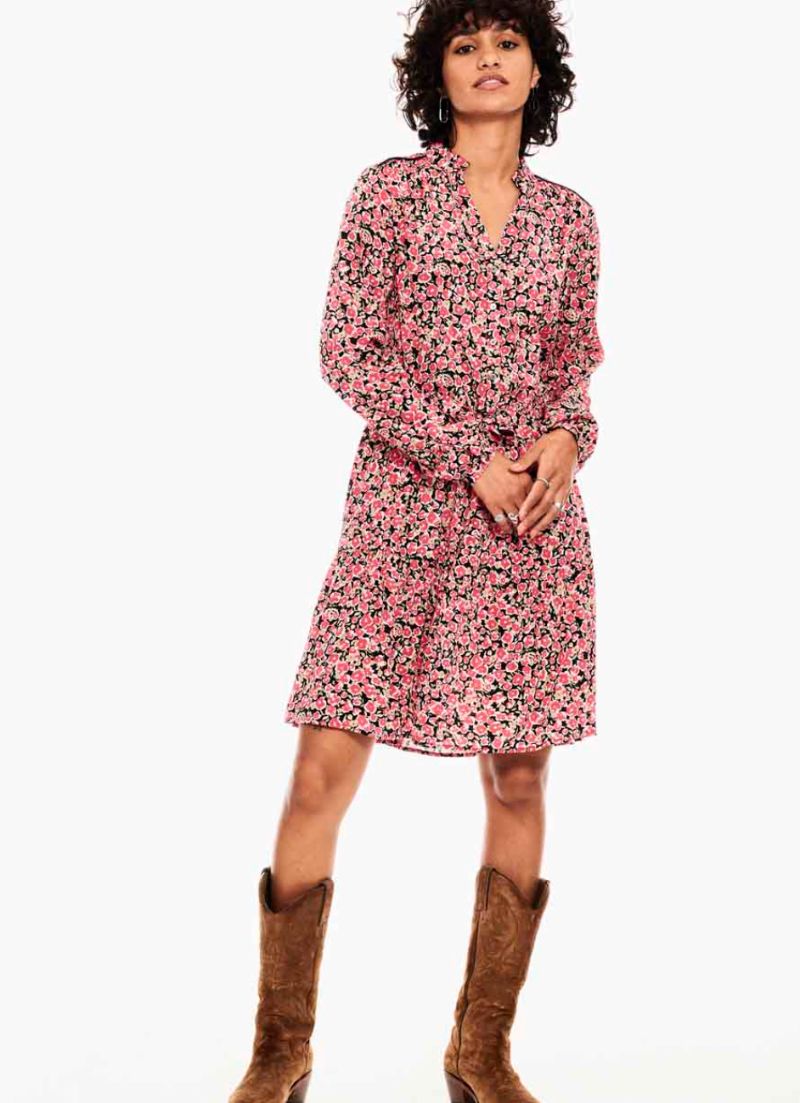 Long Sleeves Ruffle Collar Dress