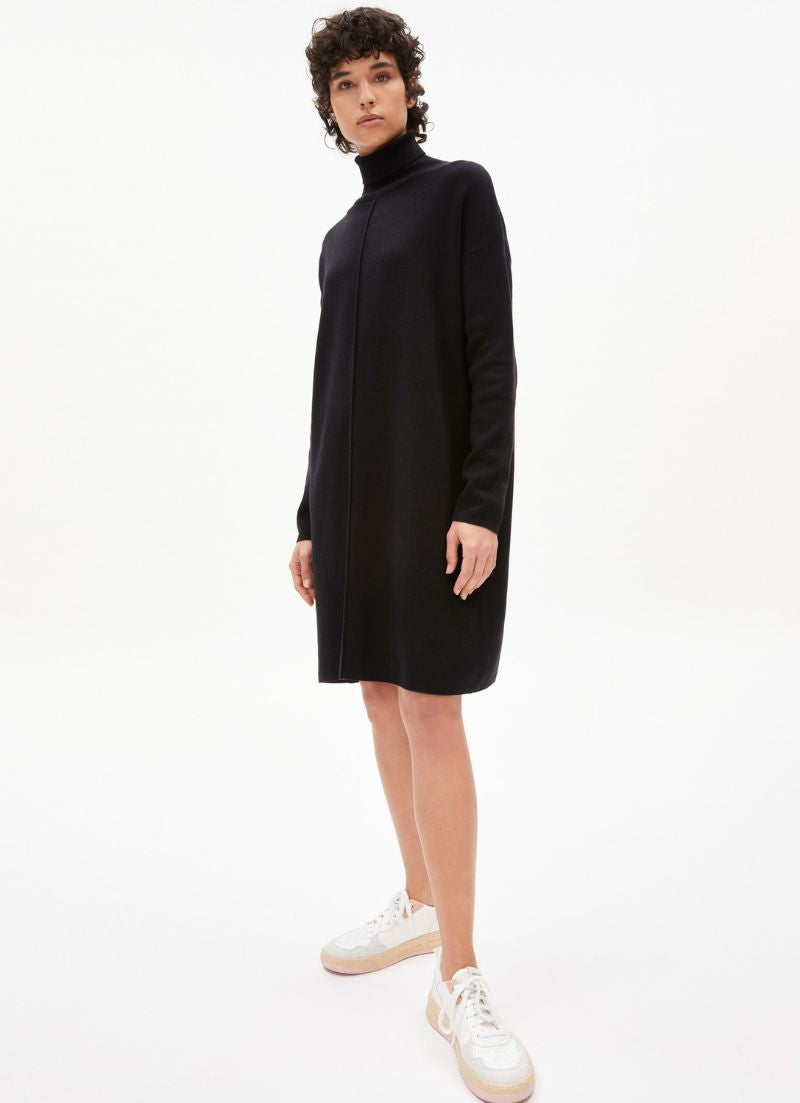 Stinaa knit dress