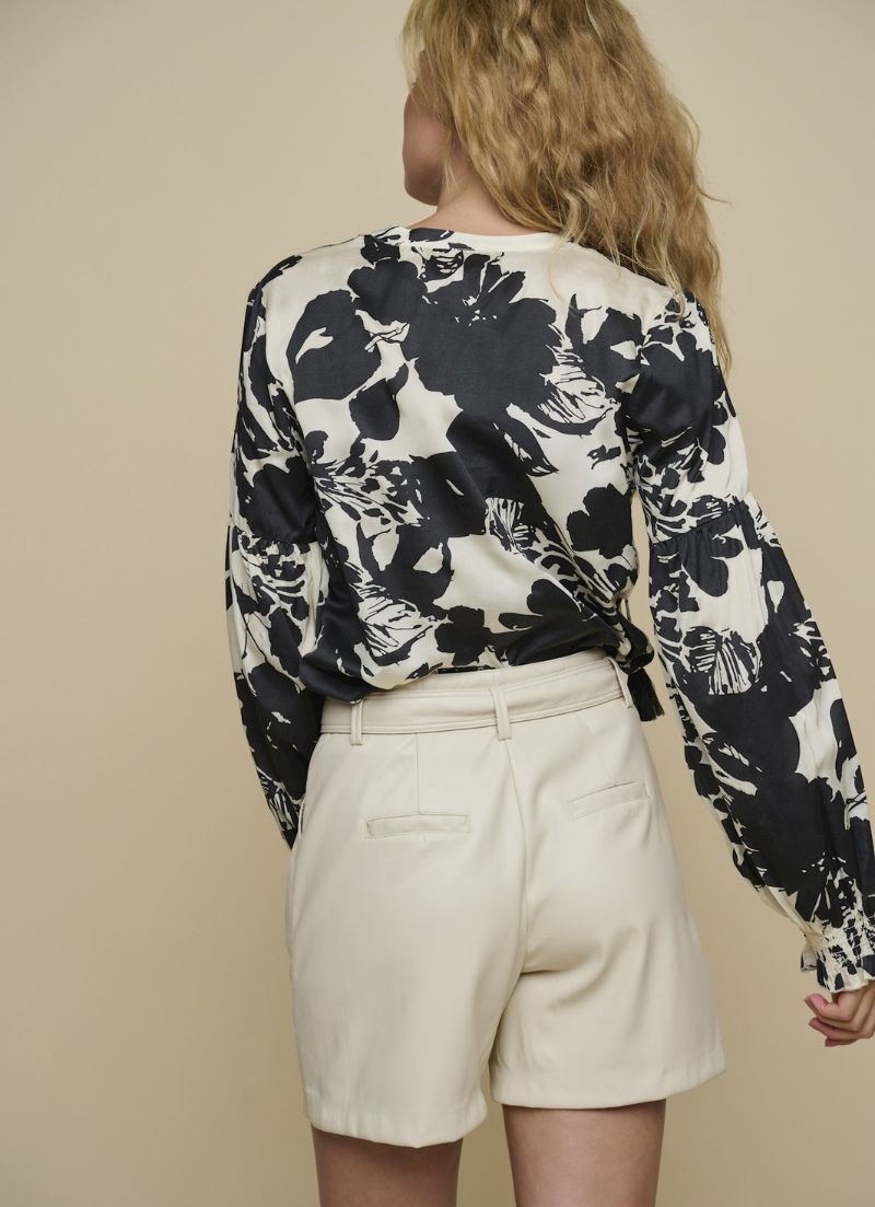 Walta Shorts